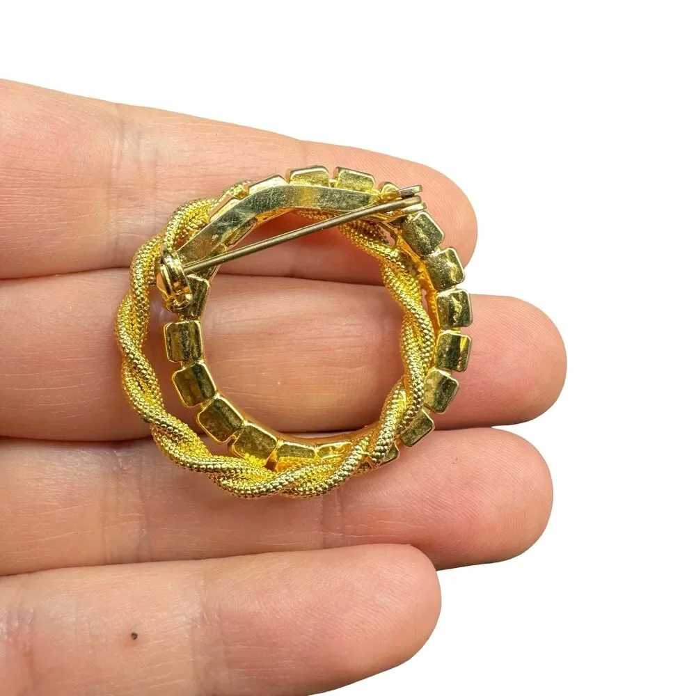 Unbranded gold tone